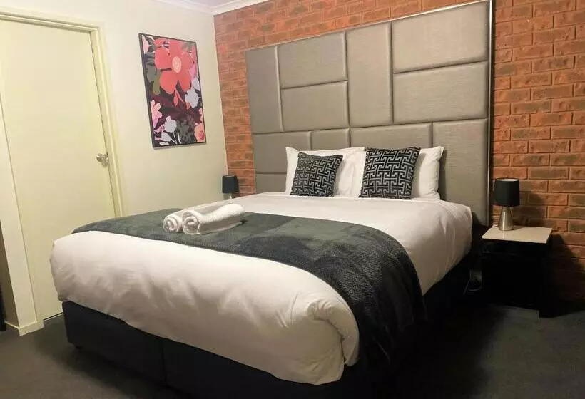 Superior-huone King-vuode, Advance Motel