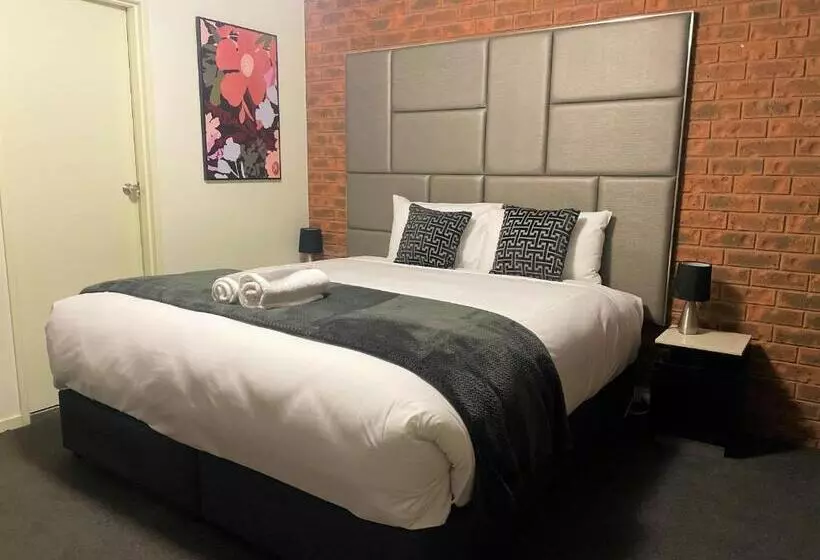 Superior-huone King-vuode, Advance Motel