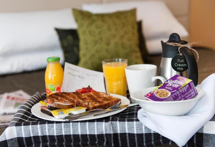 סטודיו דלוקס, Allure On Ocean Motel