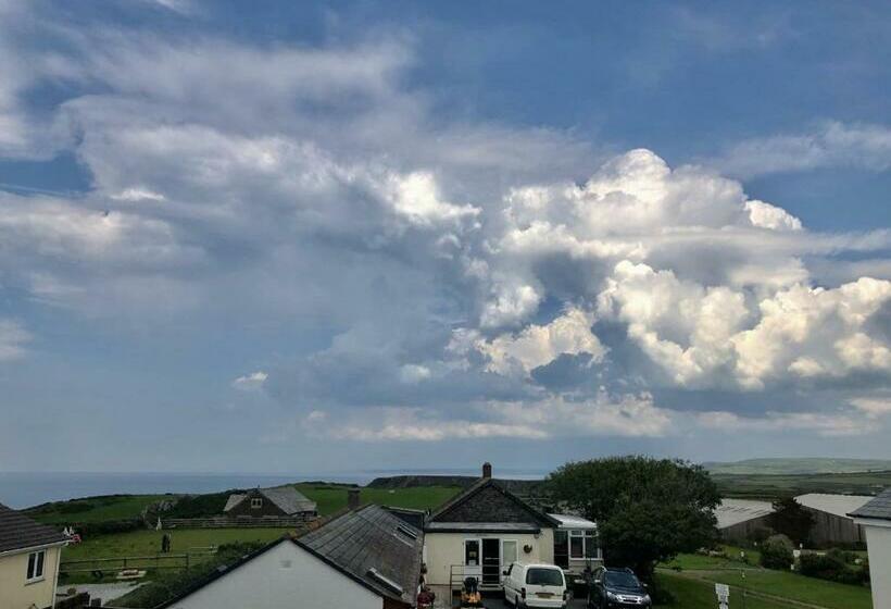 デラックスルーム, Pendrin Guest House