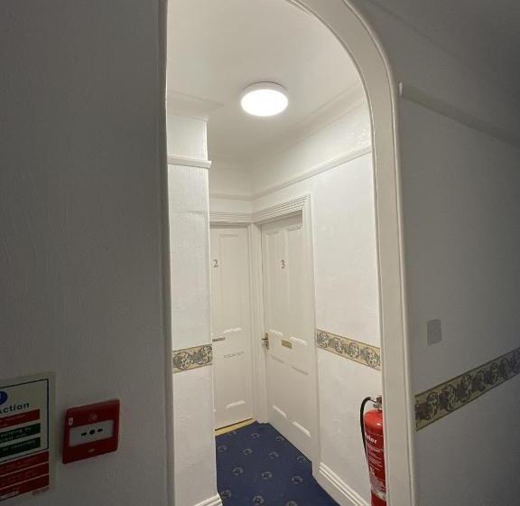 Standard room with outdoor bath, Pendrin Guest House
