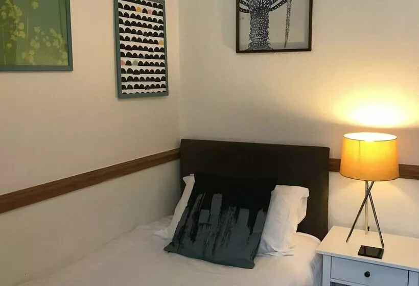 スタンダードシングルルーム, Tree Tops Guest House