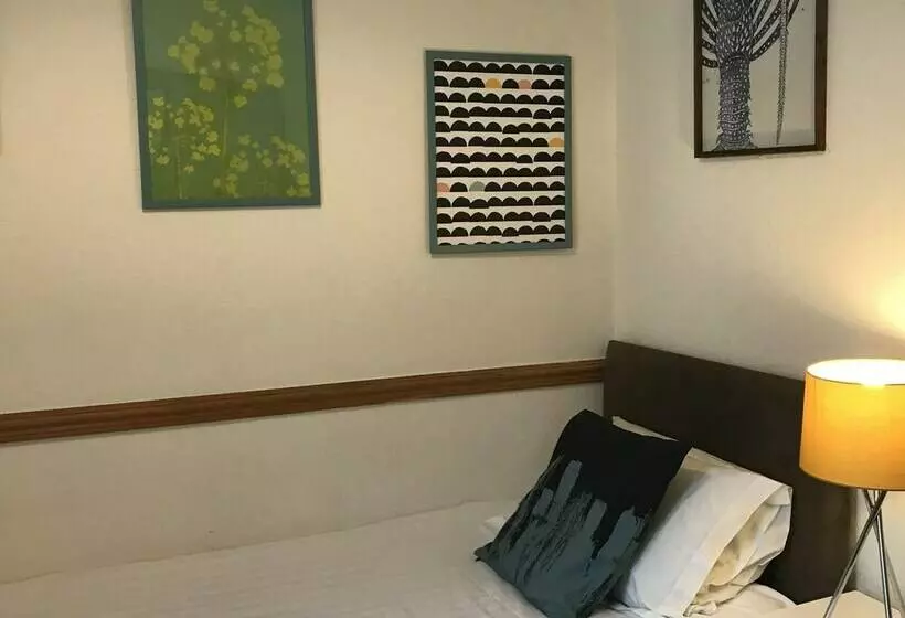 スタンダードシングルルーム, Tree Tops Guest House