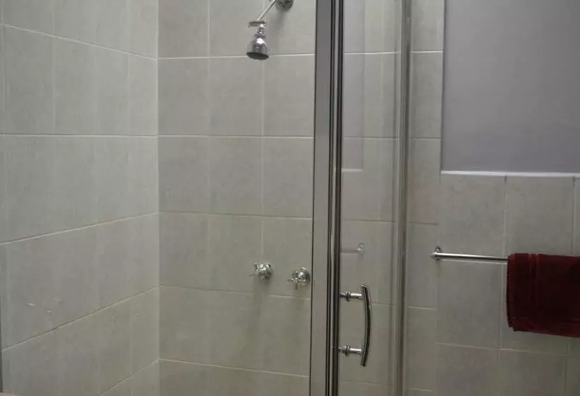ファミリールーム, Chadstone Executive Motel