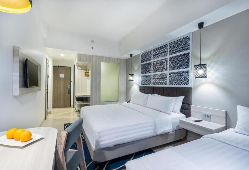 스탠다드 스튜디오, Aston Anyer Beach