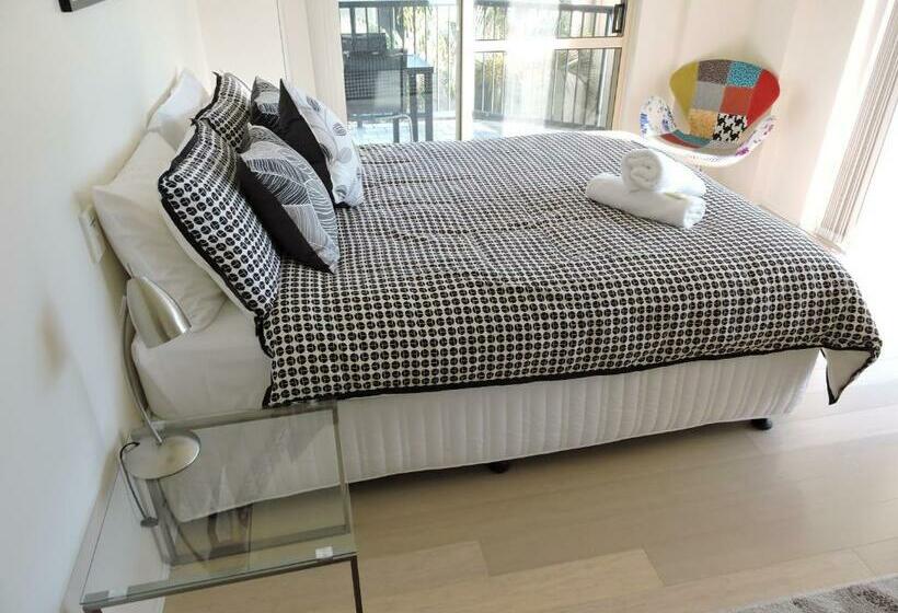 דירת שני חדרים עם מרפת, Bayview Beach Holiday Apartments