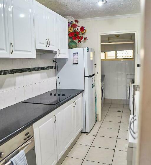 דירת שני חדרים עם מרפת, Bayview Beach Holiday Apartments