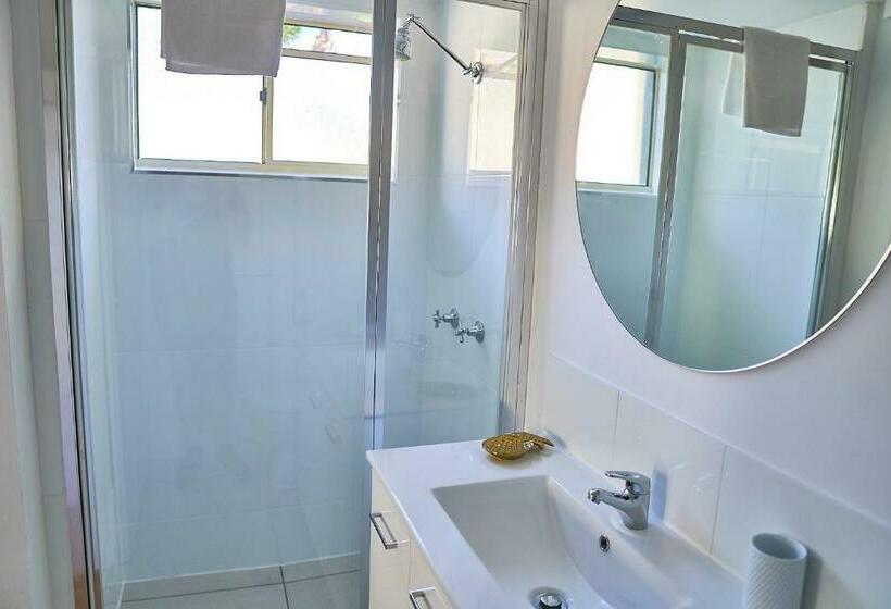 דירת שני חדרים עם מרפת, Bayview Beach Holiday Apartments