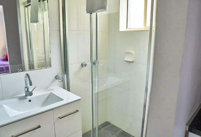 דירת שני חדרים עם מרפת, Bayview Beach Holiday Apartments