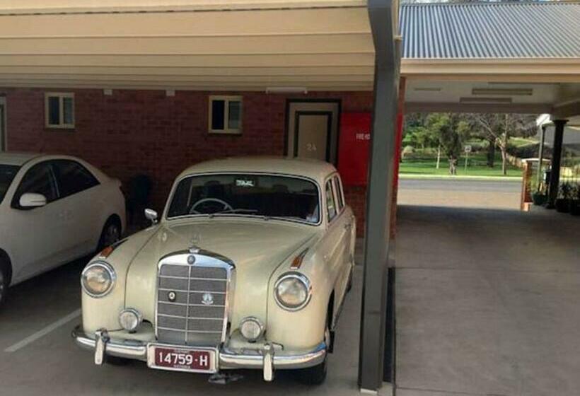 חדר דלוקס, Gundagai Gabriel Motor Inn