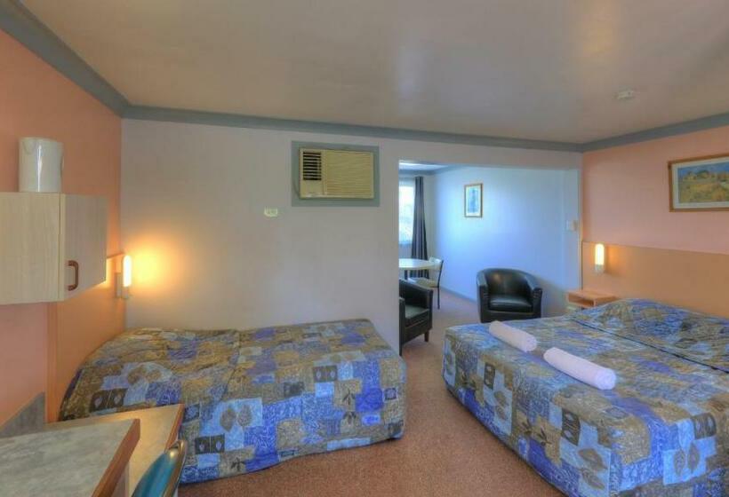 スタンダードルーム, Jacaranda Motor Lodge