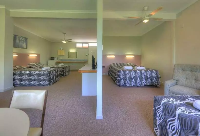 ファミリールーム, Jacaranda Motor Lodge