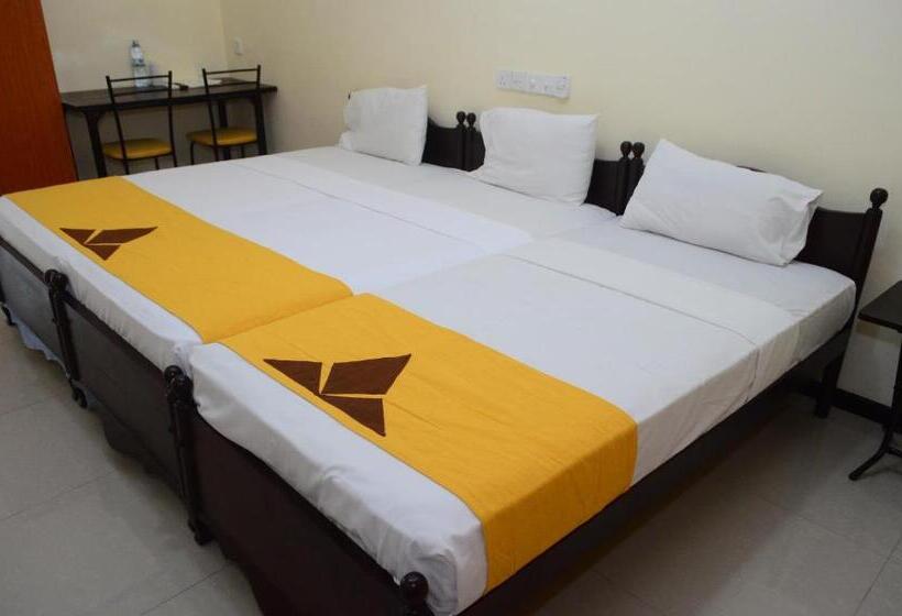 标准三人间, Jayasinghe Holiday Resort