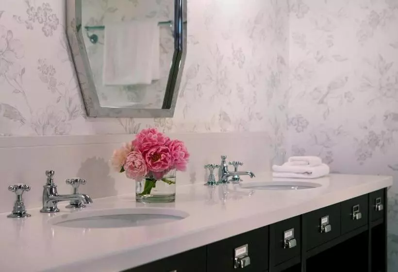 スイート, Kimpton Cardinal Hotel, An Ihg