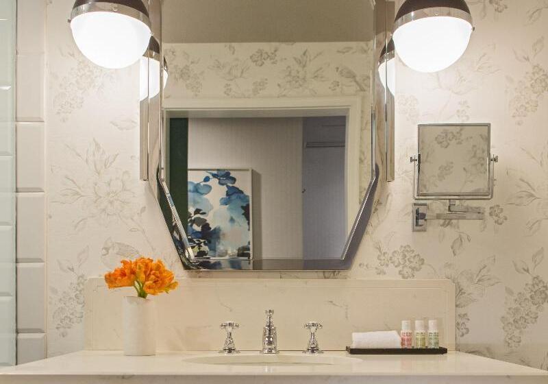 스위트 킹사이즈 침대, Kimpton Cardinal Hotel, An Ihg