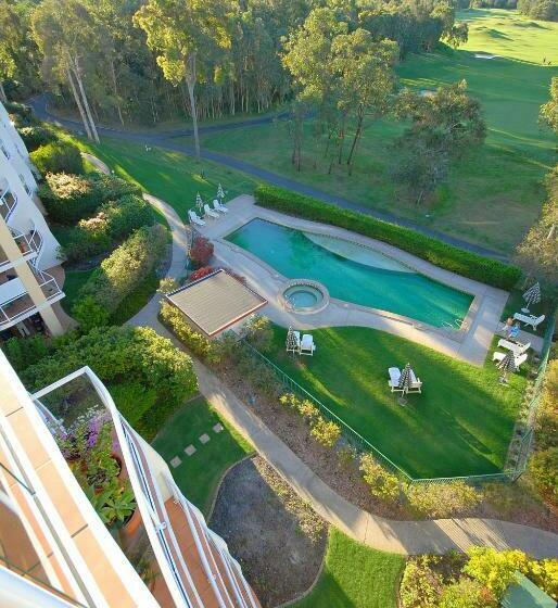 דירת שלושה חדרים, Magnolia Lane Apartments