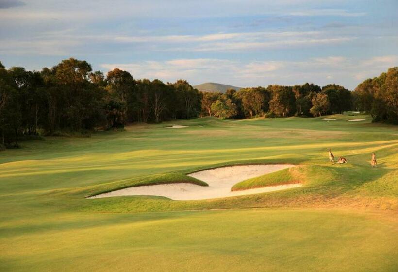 דירת שלושה חדרים, Magnolia Lane Apartments