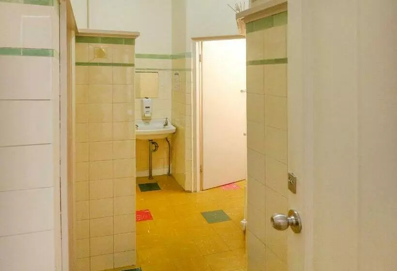اتاق استاندارد با سرویس بهداشتی مشترک, Pier Hotel Coffs Harbour