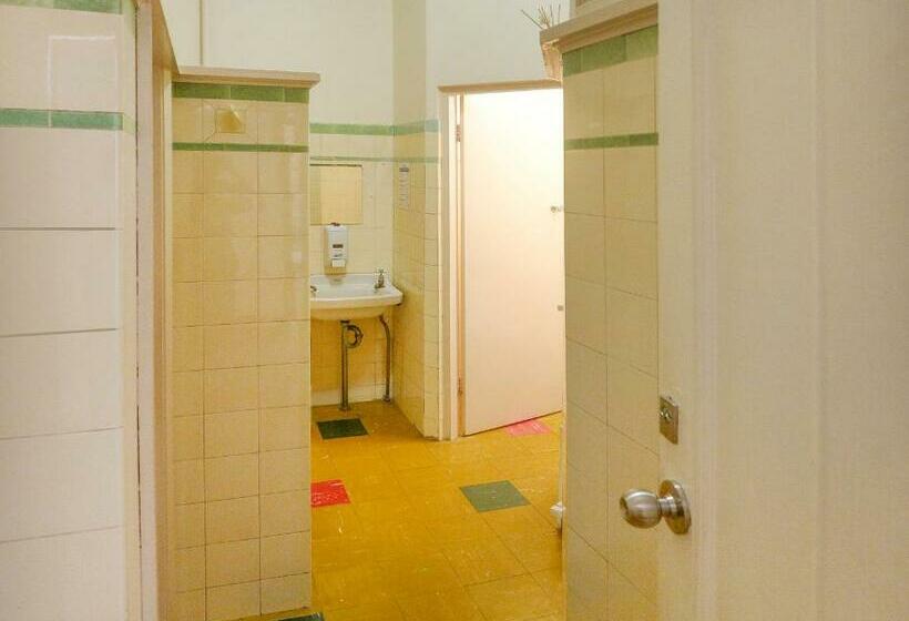 バスルーム共有のシングルスタンダード, Pier Hotel Coffs Harbour