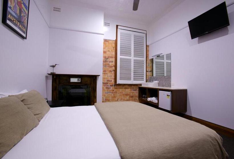 스탠다드 룸 공동 욕실, Pier Hotel Coffs Harbour