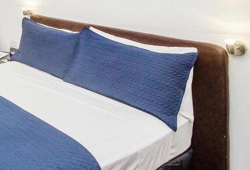 带共用浴室的标准房间, Pier Hotel Coffs Harbour