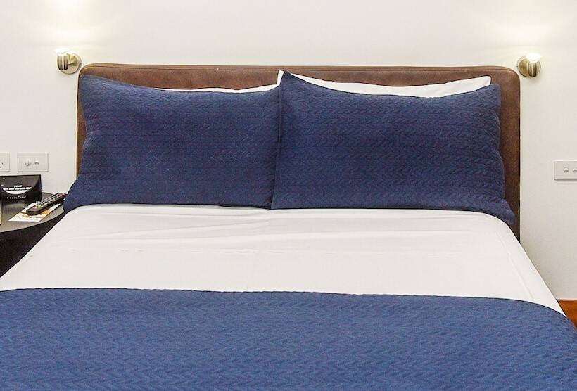 带共用浴室的标准房间, Pier Hotel Coffs Harbour