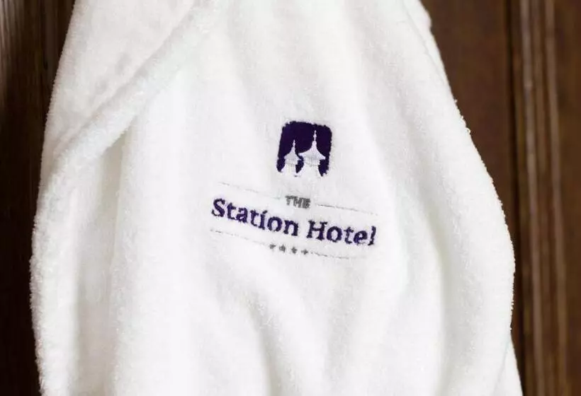 身障者適用キングサイズベッドルーム, The Station