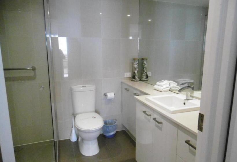 דירת דלוקס 2 חדרי שינה עם נוף לים, Trafalgar Towers