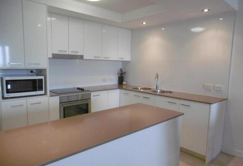 דירת דלוקס 2 חדרי שינה עם נוף לים, Trafalgar Towers