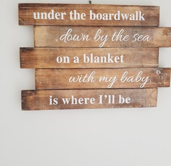 דירת חדר דלוקס, Trafalgar Towers