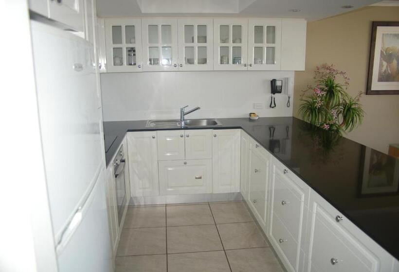 דירת דלוקס 2 חדרי שינה עם נוף לים, Trafalgar Towers