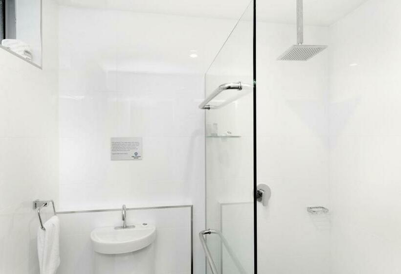 غرفة قياسية, Merewether Motel