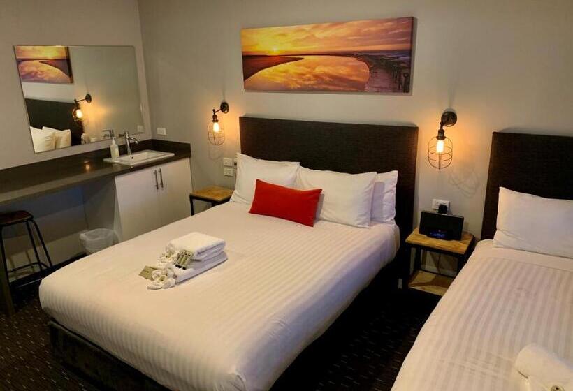 غرفة قياسية, Merewether Motel