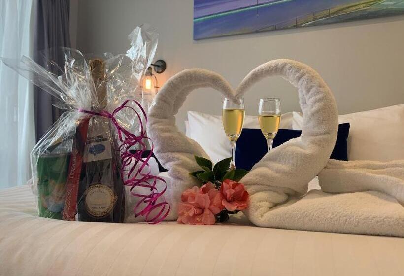 إستوديو ديلوكس, Merewether Motel