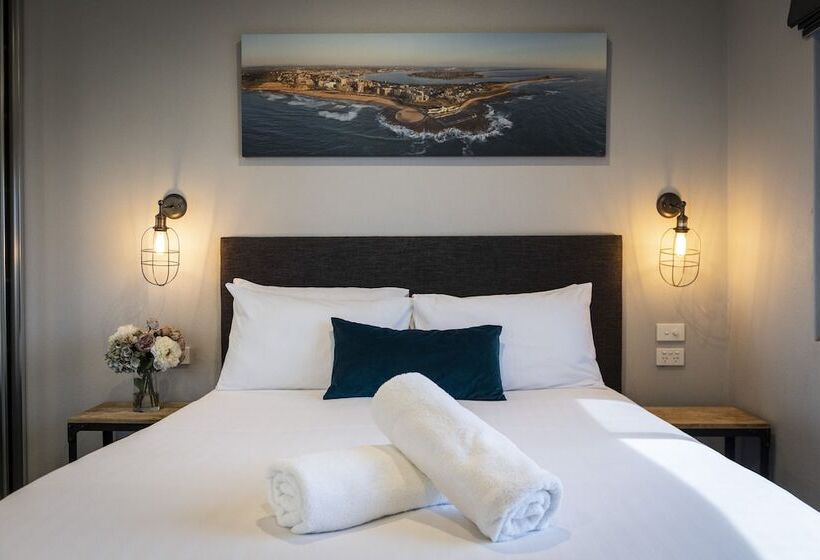 شقة غرفتين نوم مطلة على حمام السباحة, Merewether Motel