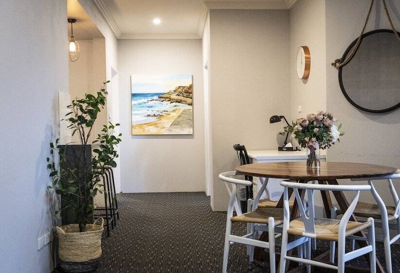 شقة غرفتين نوم مطلة على حمام السباحة, Merewether Motel