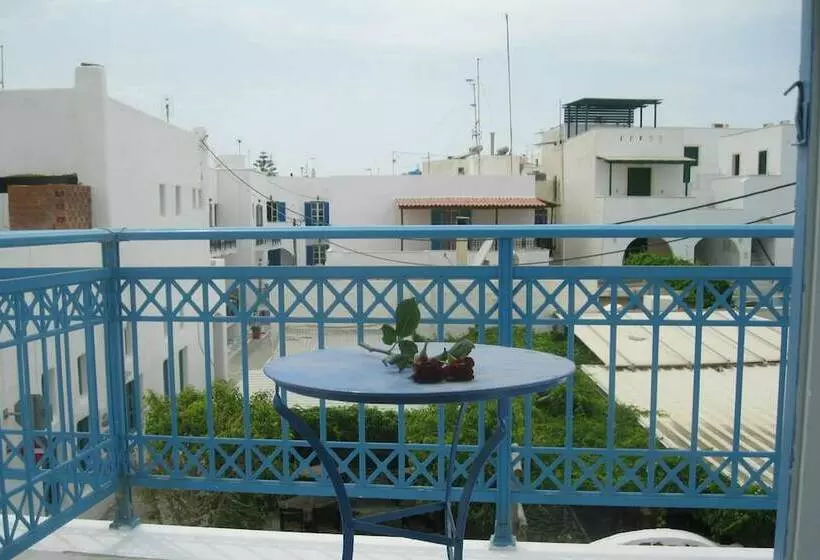 اتاق کلاسیک چهارنفره, Very Kokkos Pension 2