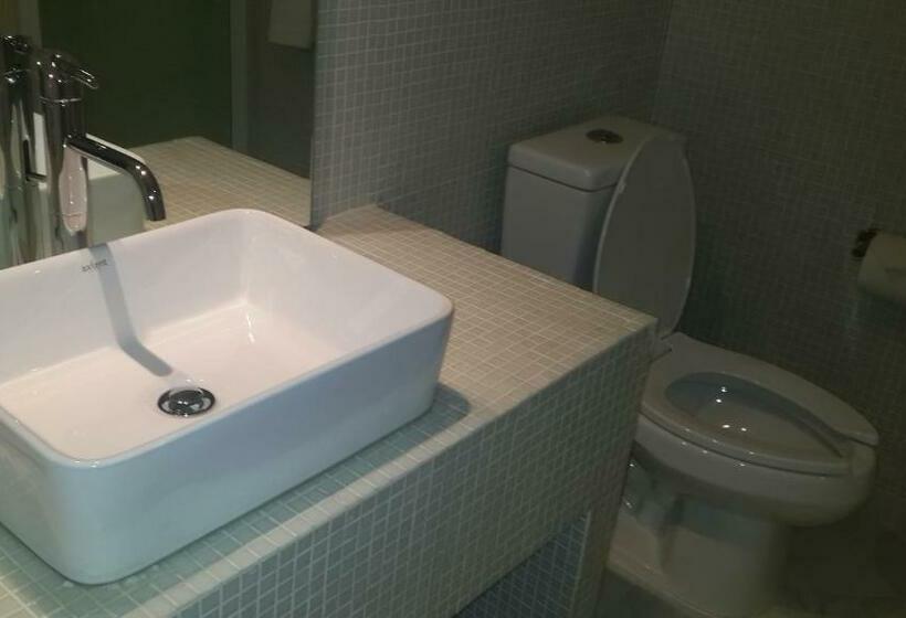 חדר סטנדרט שתי מיטות זוגיות, We Hotel Acapulco