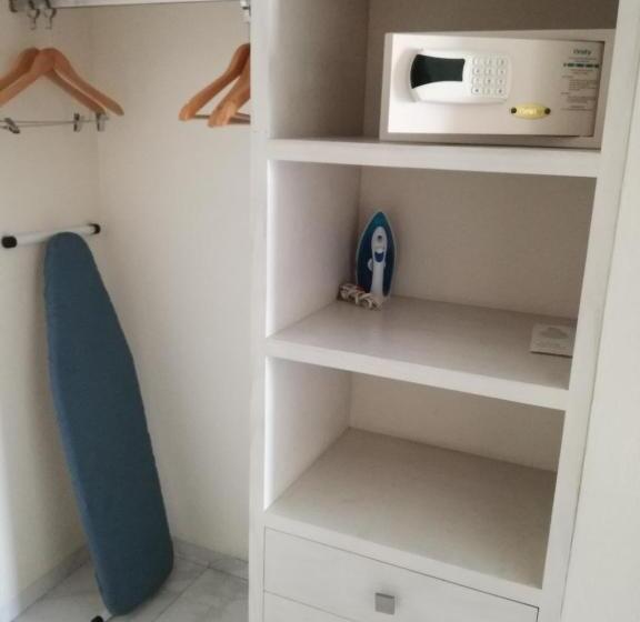 חדר דלוקס עם מרפסת, We Hotel Acapulco