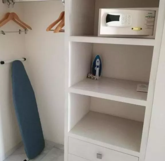 バルコニー付きデラックスルーム, We Hotel Acapulco