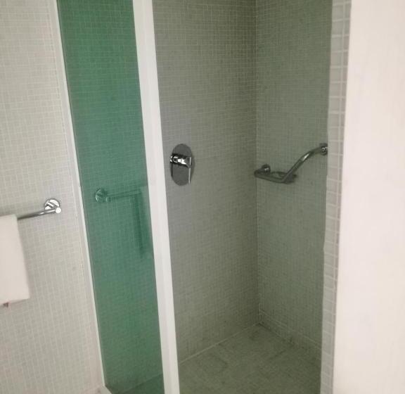 キングサイズベッドのスイートルーム, We Hotel Acapulco