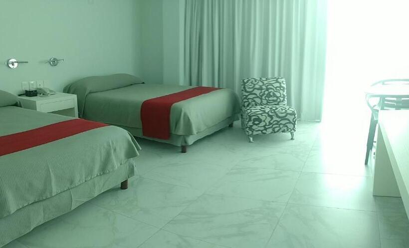 סוויטת ג'וניור, We Hotel Acapulco