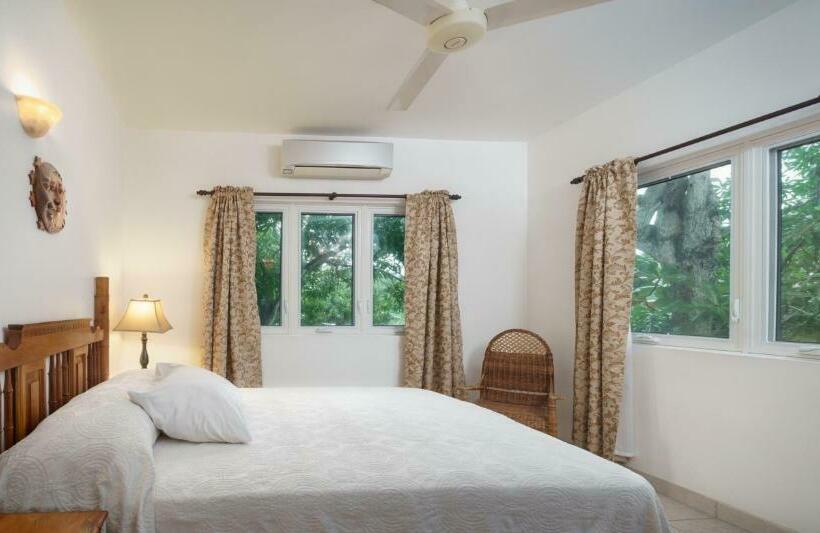 سوییت, Beach House Condos, Negril