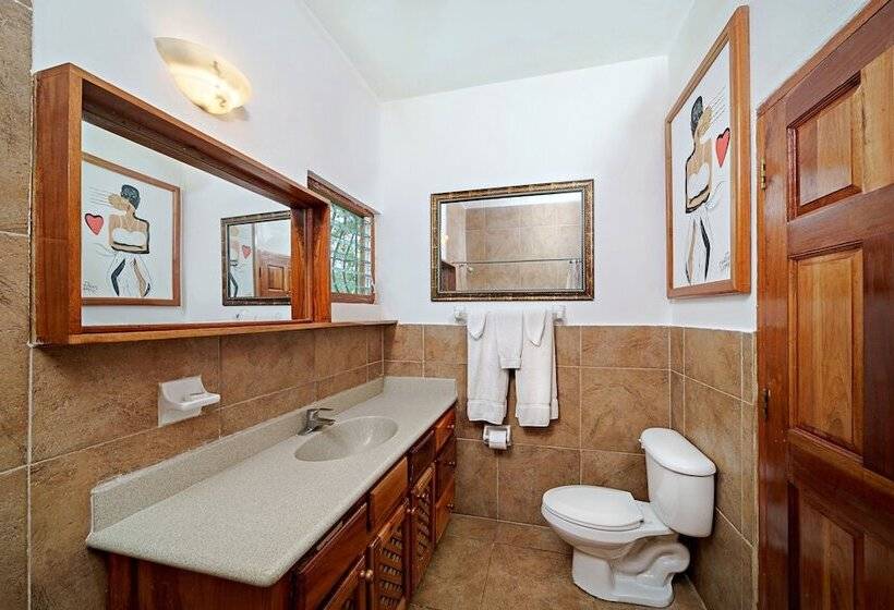 استودیوی استاندارد, Beach House Condos, Negril