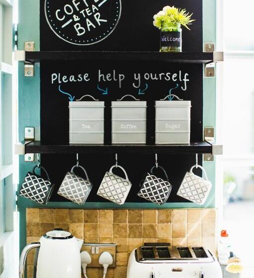 בית, 3 חדרי שינה, No8 Chepstow