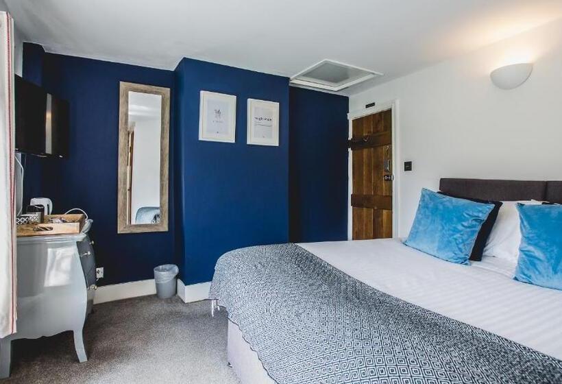 בית, 3 חדרי שינה, No8 Chepstow