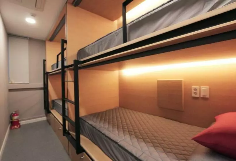 تختخواب در اتاق مشترک, Blueboat Hostel Gyeongju