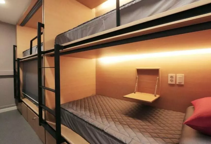 تختخواب در اتاق مشترک, Blueboat Hostel Gyeongju