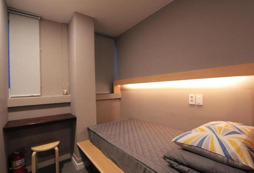 Номер Стандарт Совместная Ванная, Blueboat Hostel Gyeongju
