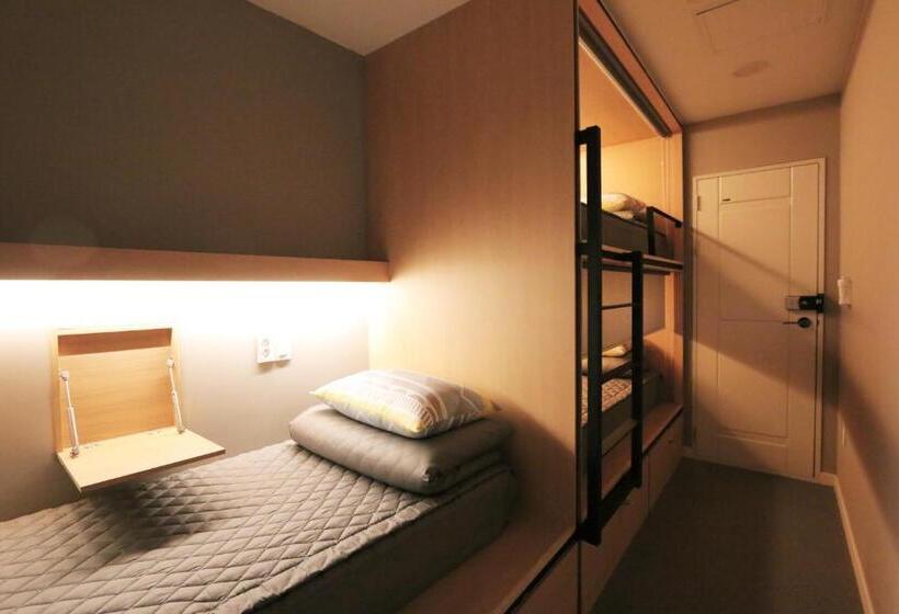 Трехместный Номер Стандарт Совместная Ванная, Blueboat Hostel Gyeongju